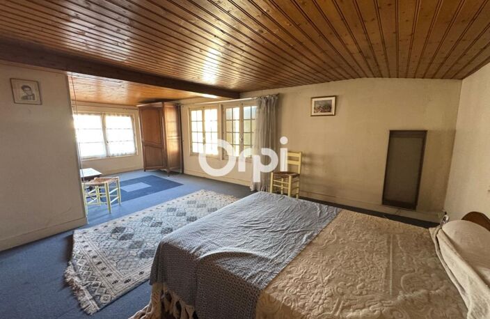 BREUILLET - ENSEMBLE IMMOBILIER - PLEIN CENTRE — photo 5
