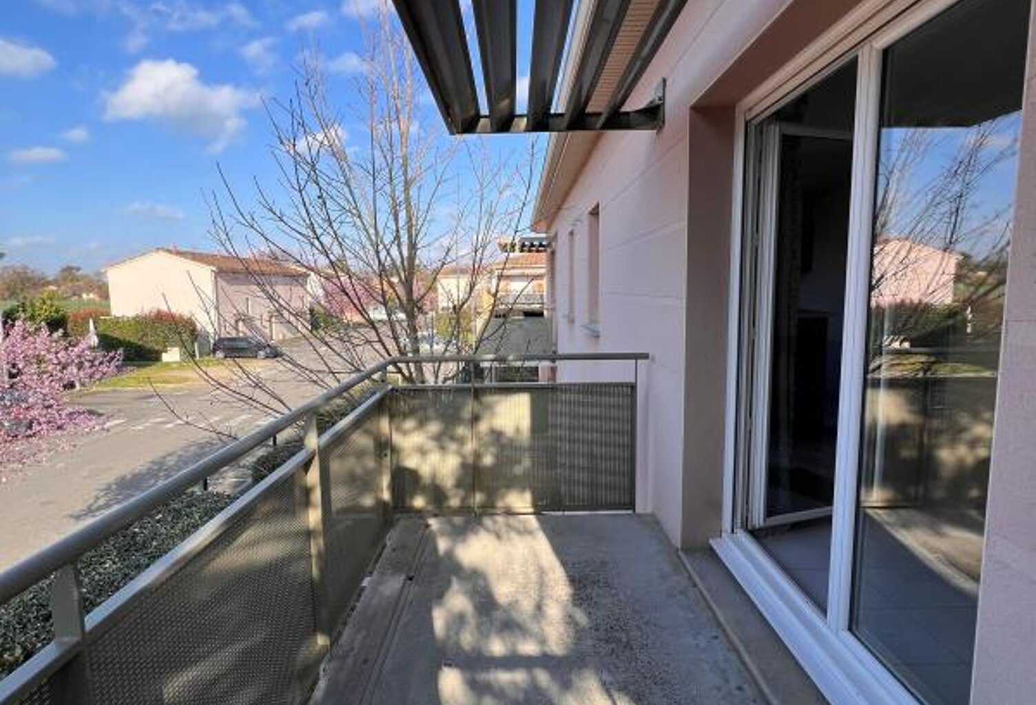 Appartement T2 Centre ville Roquettes — photo 1