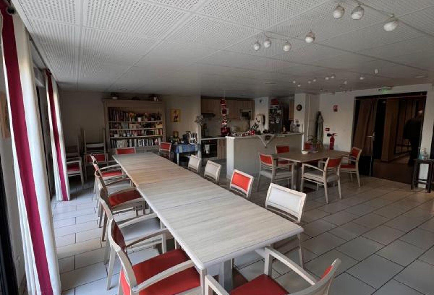 Appartement À Vendre — photo 1