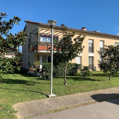 Appartement 4 pièces 220000 €