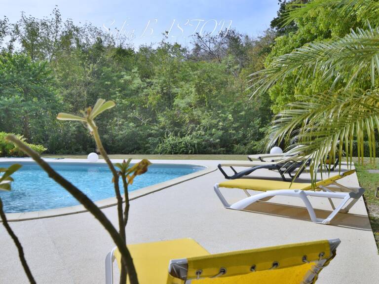 Superbe villa de 345 m² habitables avec piscine et annexes - terrain plat de 2 207 m², à vendre 5/6 pièces LE DIAMANT (972) — photo 1