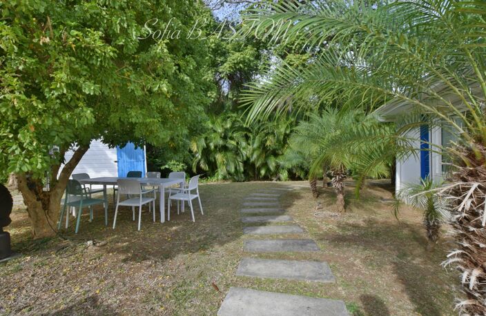 Superbe villa de 345 m² habitables avec piscine et annexes - terrain plat de 2 207 m², à vendre 5/6 pièces LE DIAMANT (972) — photo 2