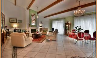 Maison 6 Pièces 197 m² à vendre à Surgères (17700)