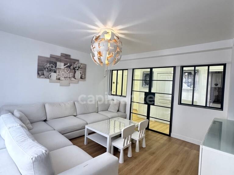 À Vendre – Bel Appartement F4 entièrement rénové avec Cave et Parking – Idéal pour Famille ou Investisseur — photo 1