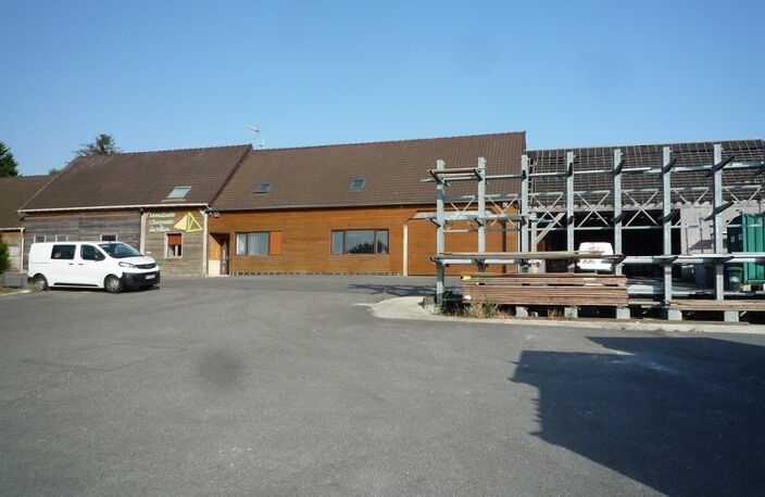 Dpt Aisne (02), LA CROIX SUR OURCQ  à vendre ensemble immobilier professionnel  1170 m2 ateliers et bureaux sur 3000 m2 de terrain — photo 3