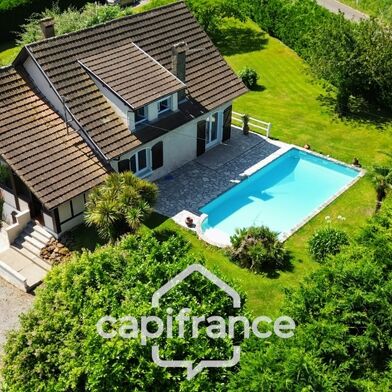 Maison 7 pièces 275000 €