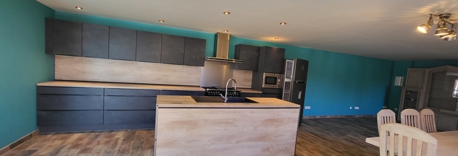 Maison 9 Pièces 178 m² à vendre à Saint-Julien-du-Gua (07190)