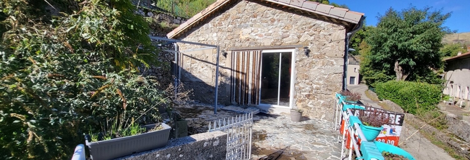 Maison 9 Pièces 178 m² à vendre à Saint-Julien-du-Gua (07190)