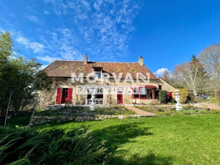 L'Élégance d'un Ancien Presbytère au Cœur du Morvan — photo 1