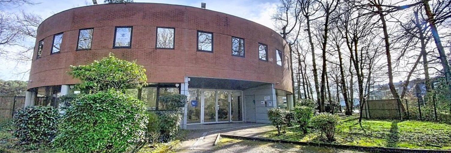 Bureau  488 m² à louer à Mérignac (33700)