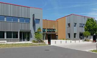 Local industriel  1117 m² à louer à Le Blanc-Mesnil (93150)