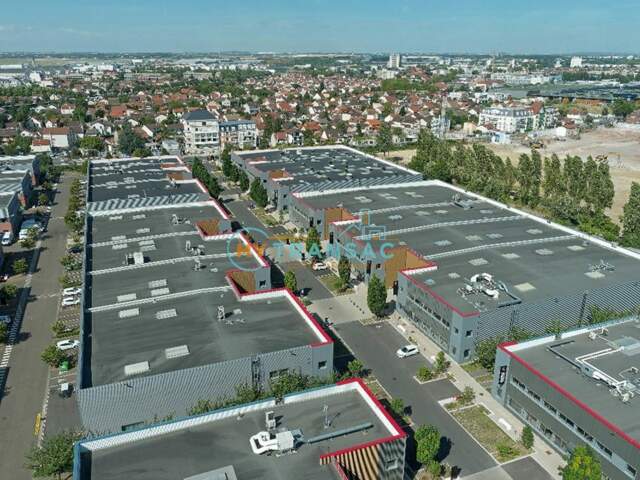 Blanc-Mesnil A LOUER Entrepôt de 1 117m² — photo du bien