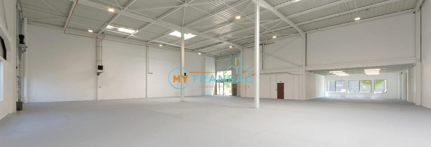 Local industriel  867 m² à louer à Le Blanc-Mesnil (93150)