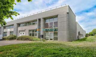 Local industriel  458 m² à louer à Tremblay-en-France (93290)