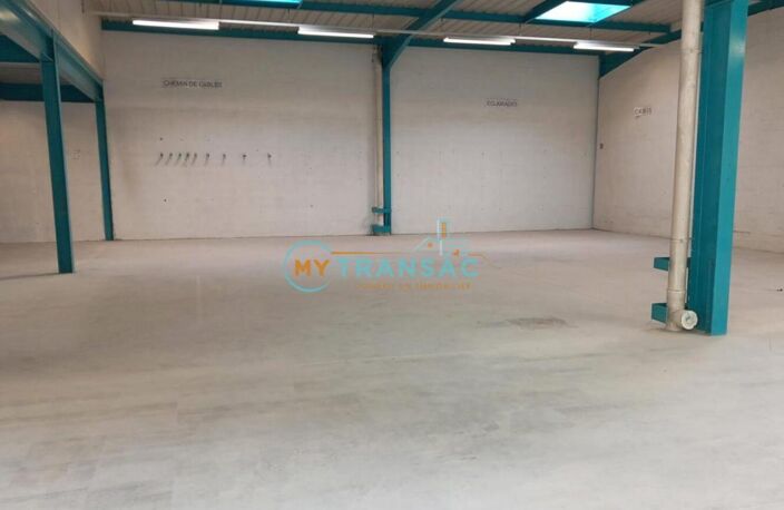 TREMBLAY : A LOUER Local entrepôt 458m² — photo 2