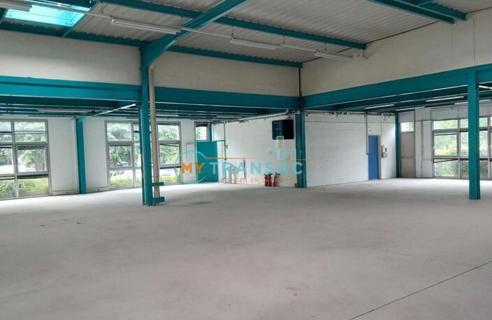 TREMBLAY : A LOUER Local entrepôt 458m² — photo 4