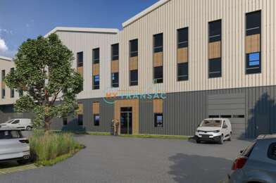 Local industriel  684000 €