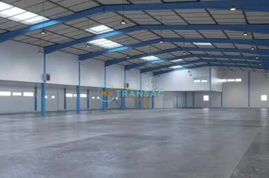 Local industriel  30496 €