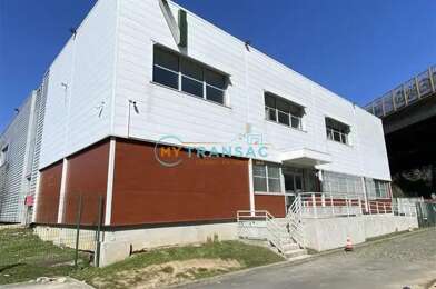 Local industriel  4913 €