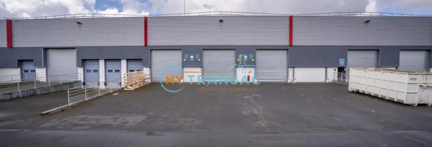 Local industriel  4305 m² à louer à Les Ulis (91940)
