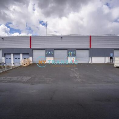 Local industriel  50225 €