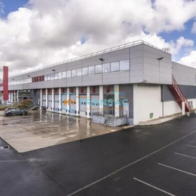 Local industriel  100065 €