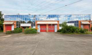 Local industriel   m² à louer à Massy (91300)