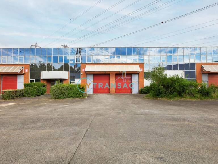 A louer locaux d'activité de 410 et 820m² à Massy ZA de la Bonde — photo 1