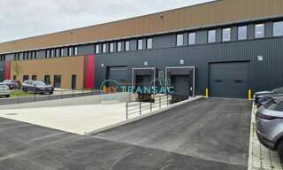 Local industriel  1518 m² à louer à Mitry-Mory (77290)