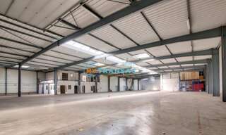 Local industriel  3384 m² à louer à Tremblay-en-France (93290)