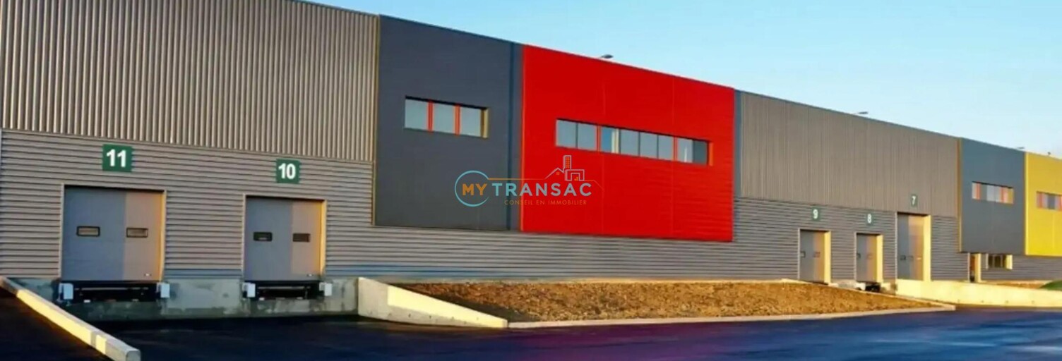 Local industriel  4635 m² à louer à Louvres (95380)