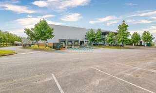 Local industriel  6734 m² à louer à Saint-Michel-sur-Orge (91240)