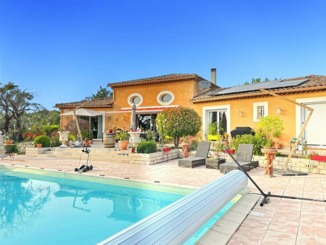 Villa / Maison 6 pièces  à vendre Verdière (La) 83560