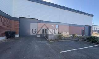 Local industriel  247 m² à louer à Serris (77700)