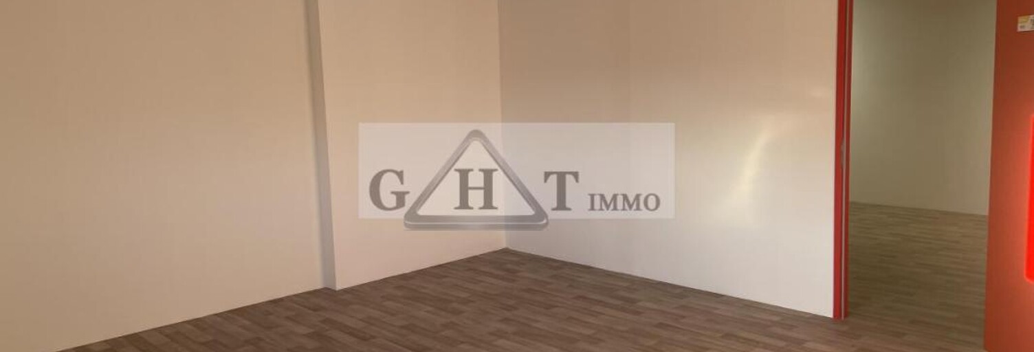 Bureau  112 m² à louer à Creil (60100)