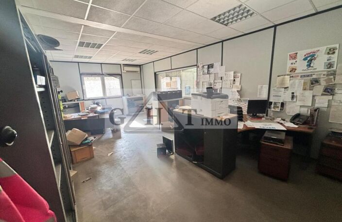 Entrepôt Bureaux A louer — photo 4