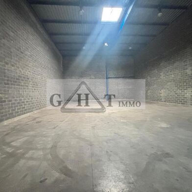 Local industriel  6970 €