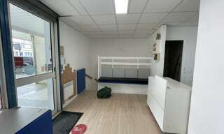 Commerce  34 m² à louer à Lanester (56600)