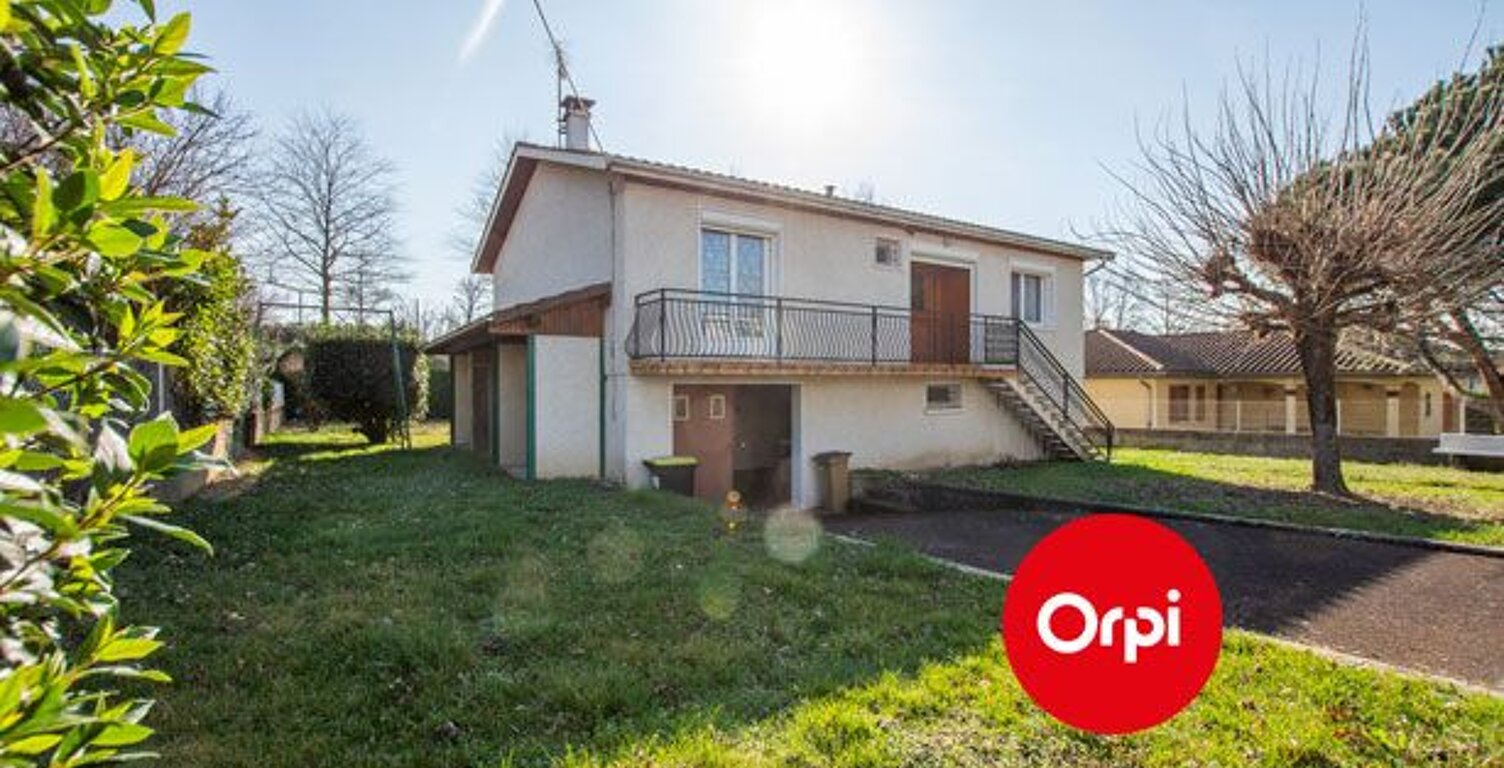 Maison A vendre - Saint Priest - Secteur Fort - 110m² - 4 chambres - Terrain 660m² — photo 1