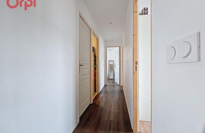 Appartement familial À Vendre 4/5 PIECES BALCON PARKINGS PROCHE COMMODITES — photo 3