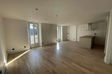 Appartement 3 pièces 1410 €