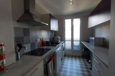 Appartement 3 pièces 870 €