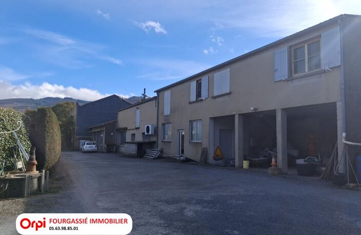 MAZAMET ENSEMBLE IMMOBILIER MAISON AVEC 600 M² DE DEPENDANCES — photo 3