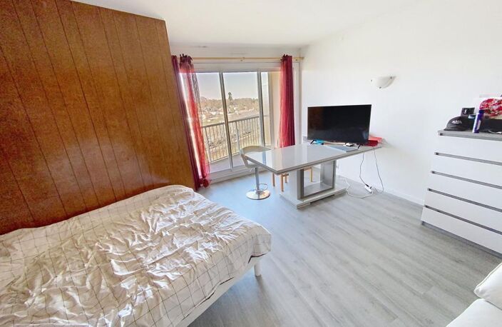 Appartement À Vendre avec Bail en cours — photo 4