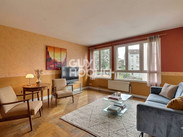 Montchat - Appartement T4 de 79 m²,  avec loggia, cave & garage, LYON 3ème (69003) — photo 1
