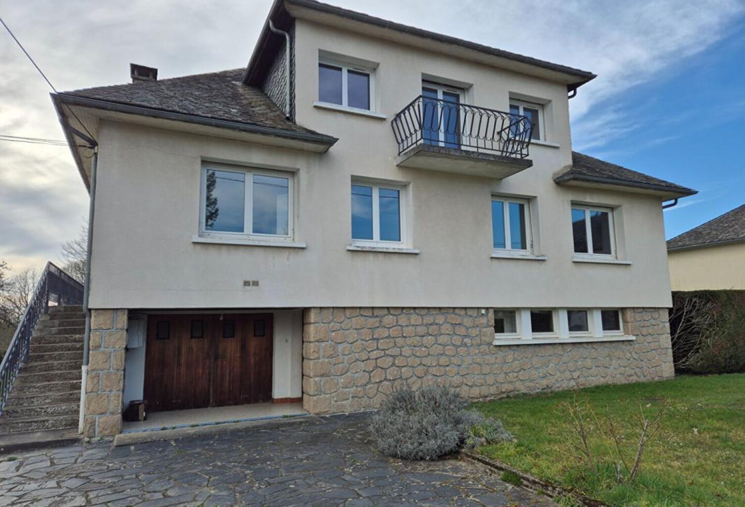 Maison Montaignac Sur Doustre 7 pièce(s) 204 m2 — photo 1