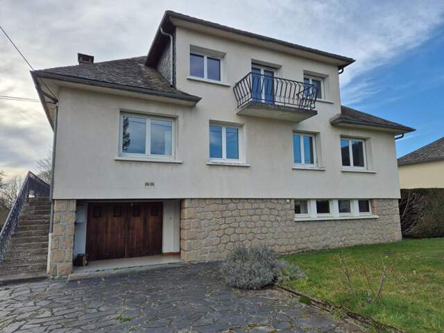 Maison Montaignac Sur Doustre 7 pièce(s) 204 m2 — photo du bien