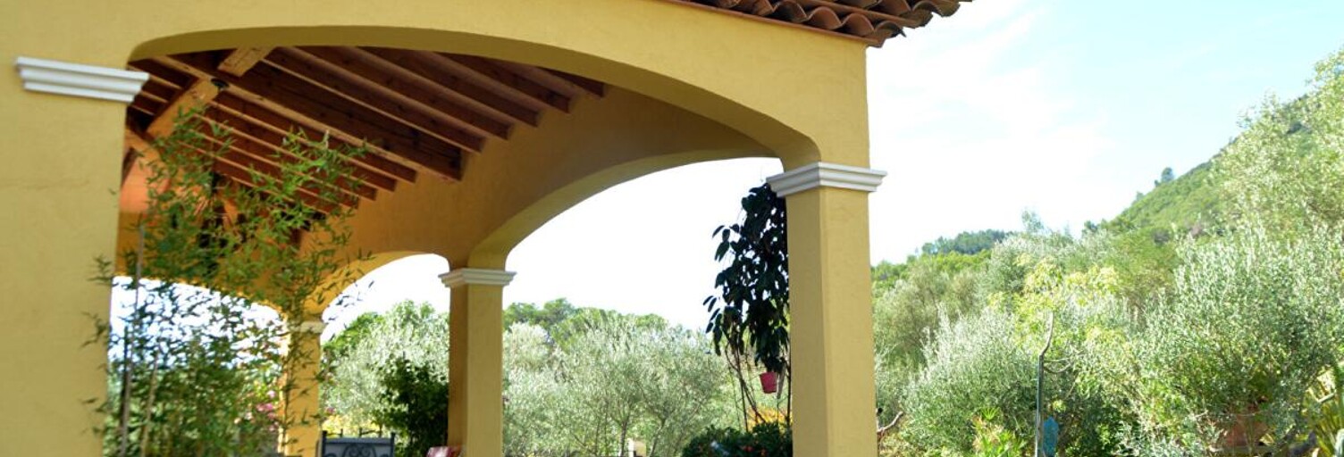 Maison 5 Pièces 136 m² à vendre à Le Luc (83340)