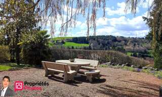 Maison 8 Pièces 218 m² à vendre à Thizy-les-Bourgs (69240)