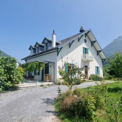 Maison 10 pièces 2200000 €
